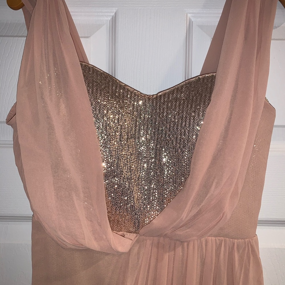Bebe Dress🔥🔥🔥🔥Gold sequin & dusty pink